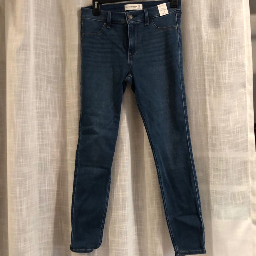 Mid Rise Jean Leggings